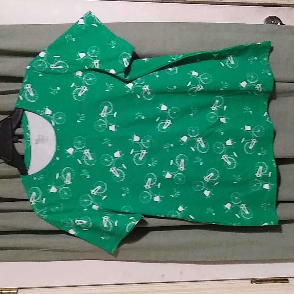 New Kim Rogers Large Super cute short sleeve T-shirt.    H1